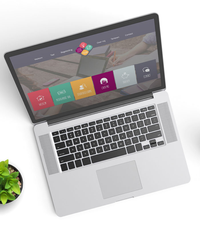 Website Leer Slim | DesignedBy
